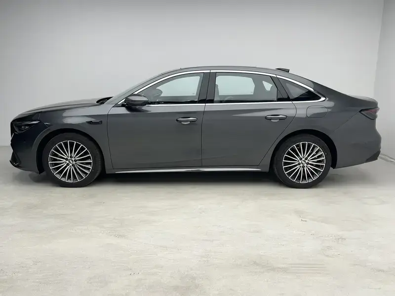 2026 Geely Galaxy Stellar 7 с пробегом 100 км