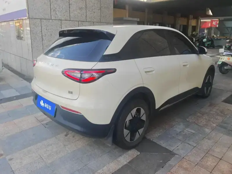 2025 Geely Starry Wish с пробегом 24 000 км