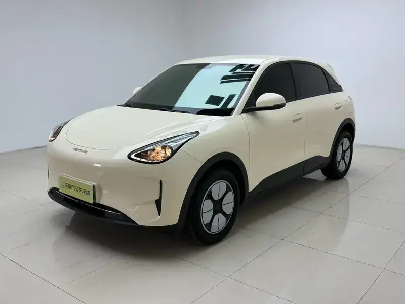 2025 Geely Starry Wish с пробегом 15 000 км