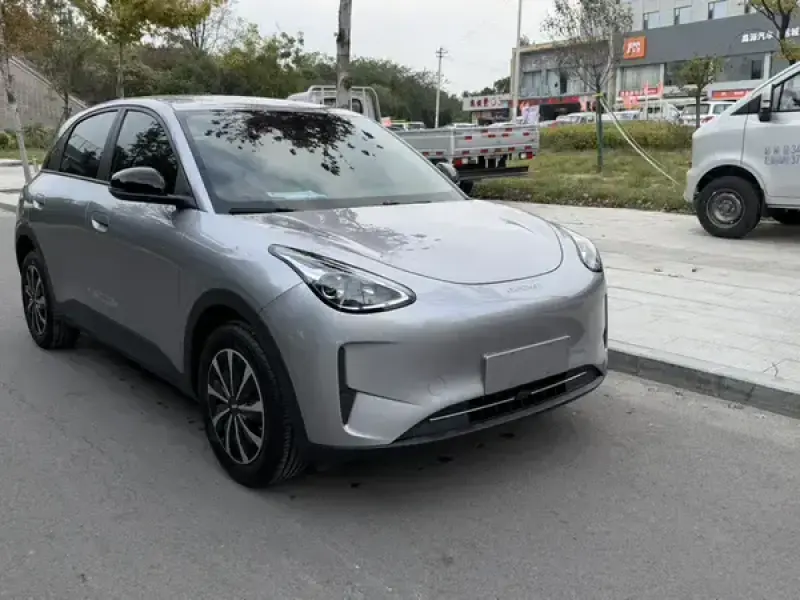 2025 Geely Starry Wish с пробегом 19 000 км