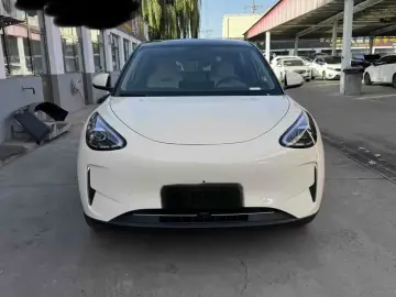 2025 Geely Starry Wish с пробегом 12 000 км