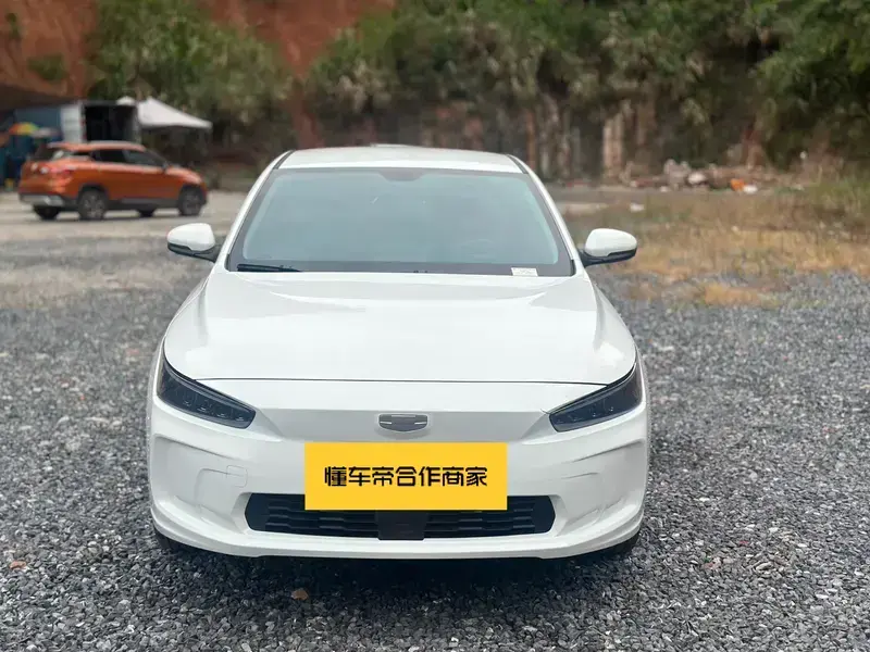 2024 Geely A с пробегом 21 000 км