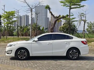2015 Haima Famila MPV с пробегом 118 000 км