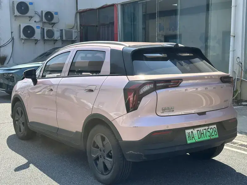 2024 Geely E Firefly с пробегом 18 000 км