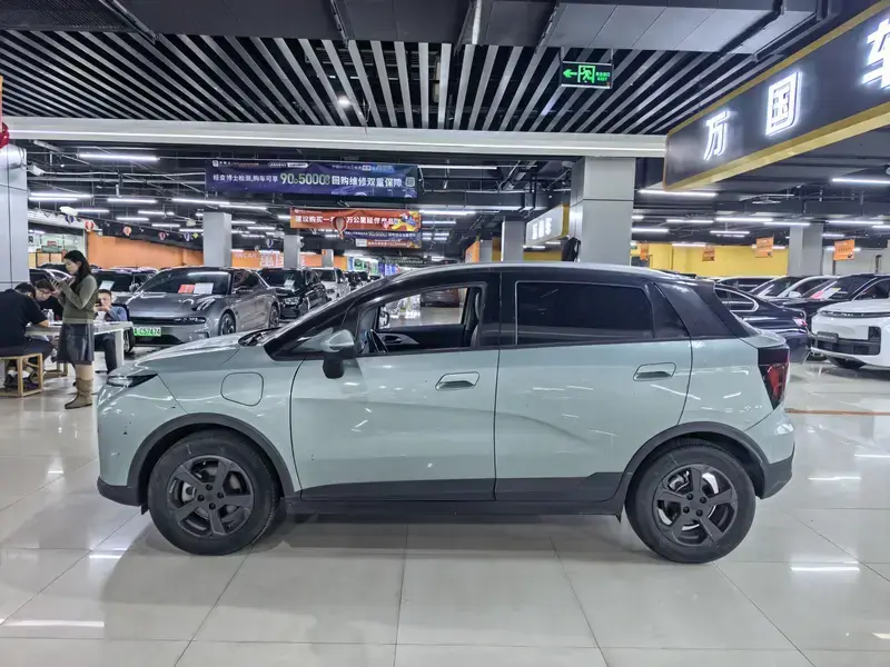 2022 Geely E Firefly с пробегом 47 000 км