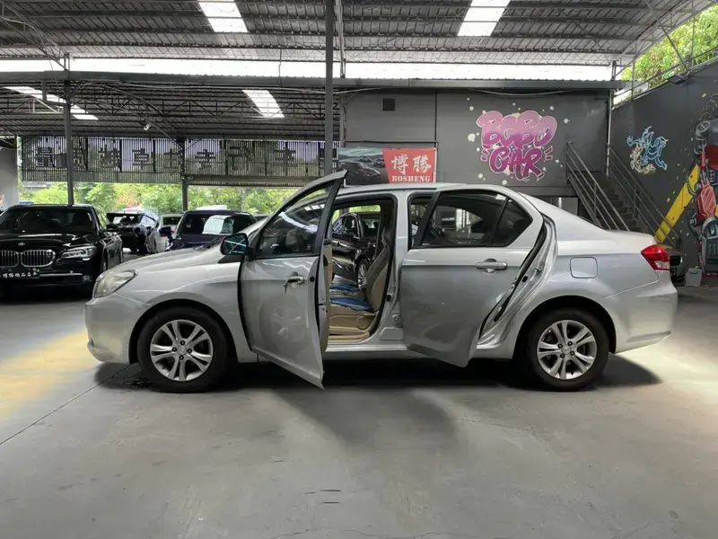 2013 Great Wall C30 New Energy с пробегом 60 000 км