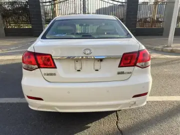 2013 Great Wall C30 New Energy с пробегом 70 000 км