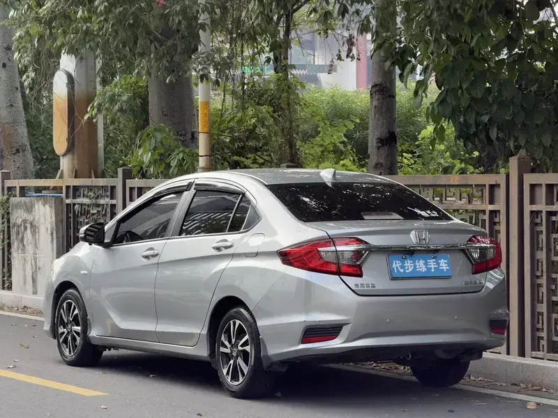 2016 Honda Greiz с пробегом 110 000 км