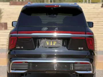 2022 Hongqi Guoyao с пробегом 10 000 км