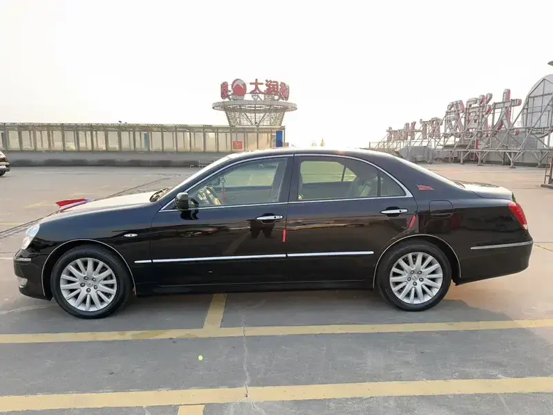 2009 Hongqi Hongqi盛世 с пробегом 77 000 км