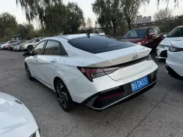2023 Hyundai Elantra Plug-in Hybrid с пробегом 16 000 км