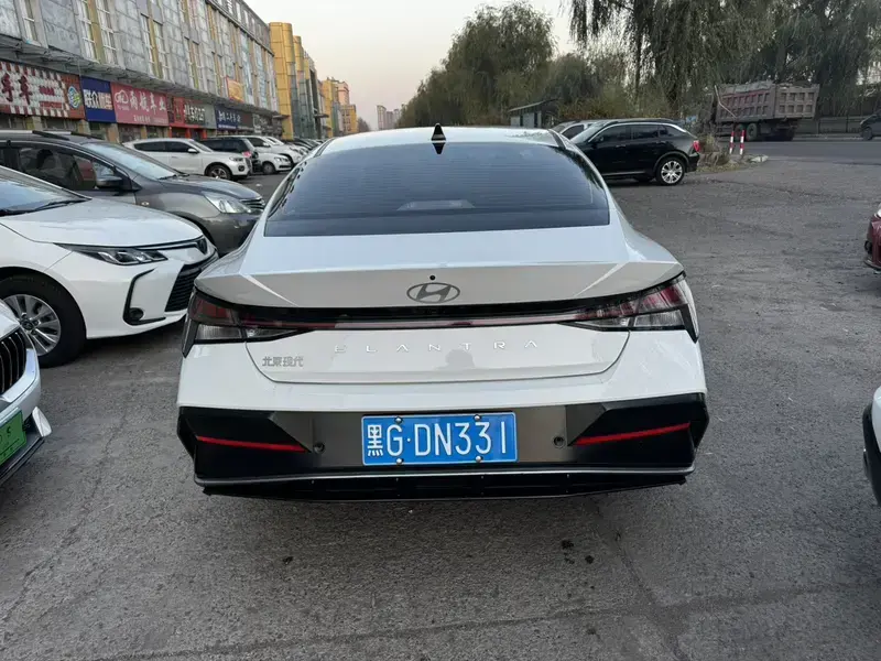 2023 Hyundai Elantra Plug-in Hybrid с пробегом 16 000 км