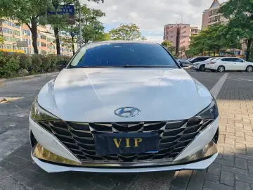 2021 Hyundai Elantra Plug-in Hybrid с пробегом 65 000 км