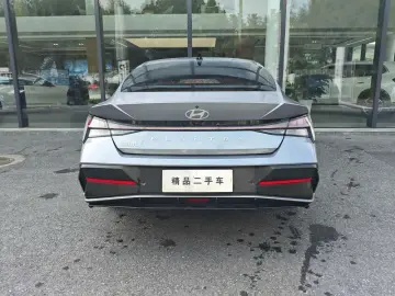 2023 Hyundai Elantra Plug-in Hybrid с пробегом 13 400 км