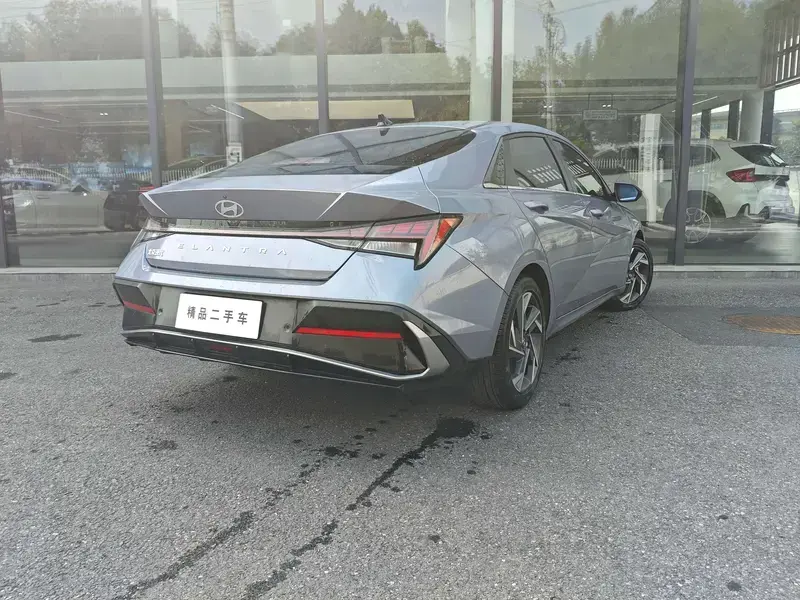 2023 Hyundai Elantra Plug-in Hybrid с пробегом 13 400 км