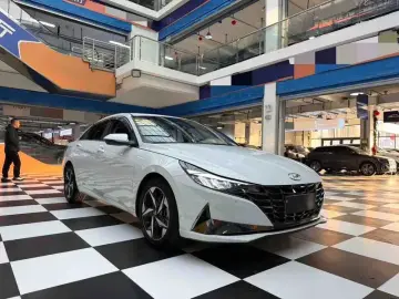 2022 Hyundai Elantra Plug-in Hybrid с пробегом 34 000 км