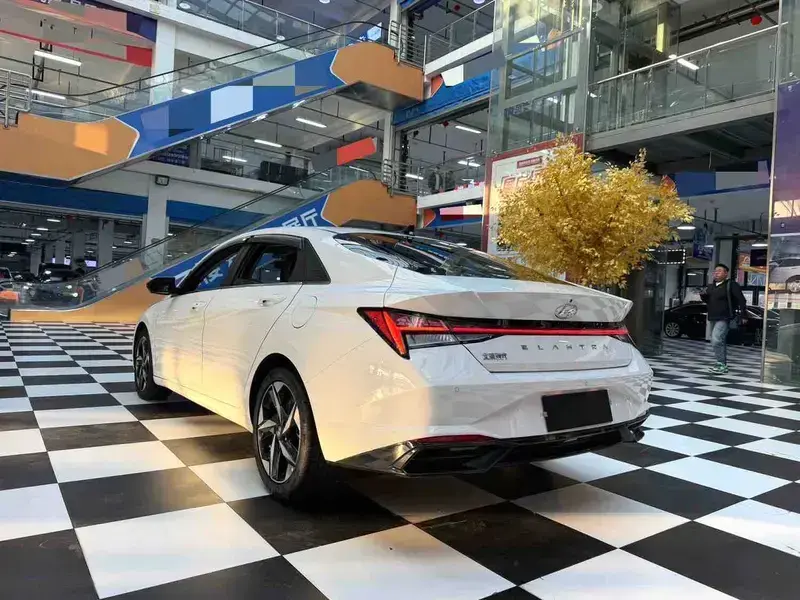 2022 Hyundai Elantra Plug-in Hybrid с пробегом 34 000 км