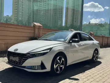 2021 Hyundai Elantra Plug-in Hybrid с пробегом 42 000 км