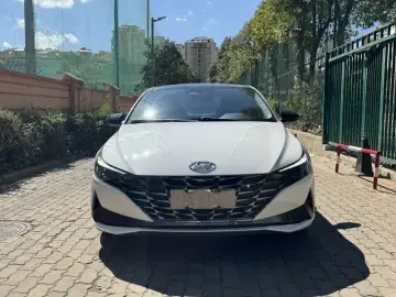 2021 Hyundai Elantra Plug-in Hybrid с пробегом 42 000 км