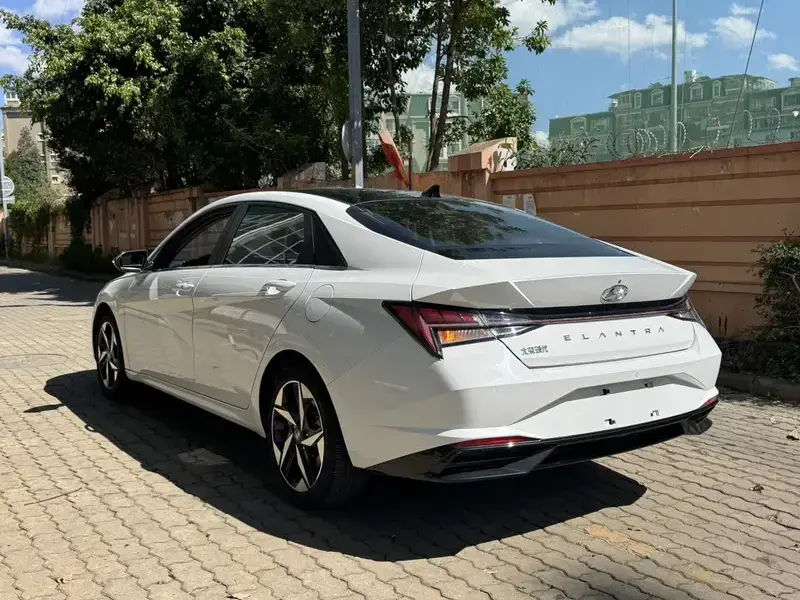 2021 Hyundai Elantra Plug-in Hybrid с пробегом 42 000 км