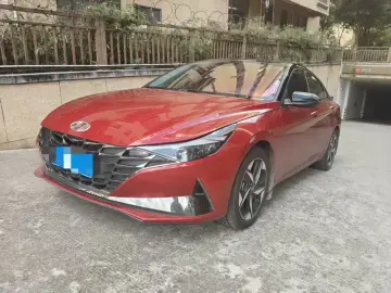 2022 Hyundai Elantra Plug-in Hybrid с пробегом 31 000 км
