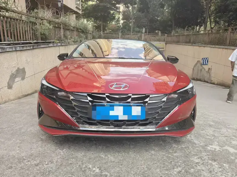 2022 Hyundai Elantra Plug-in Hybrid с пробегом 31 000 км