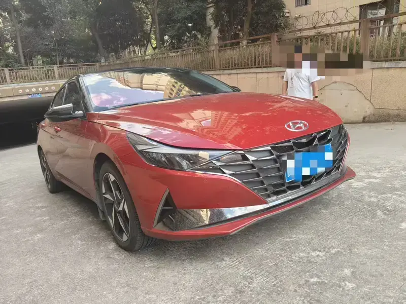 2022 Hyundai Elantra Plug-in Hybrid с пробегом 31 000 км
