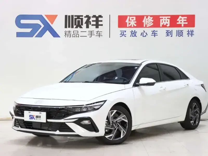 2023 Hyundai Elantra Plug-in Hybrid с пробегом 7 500 км