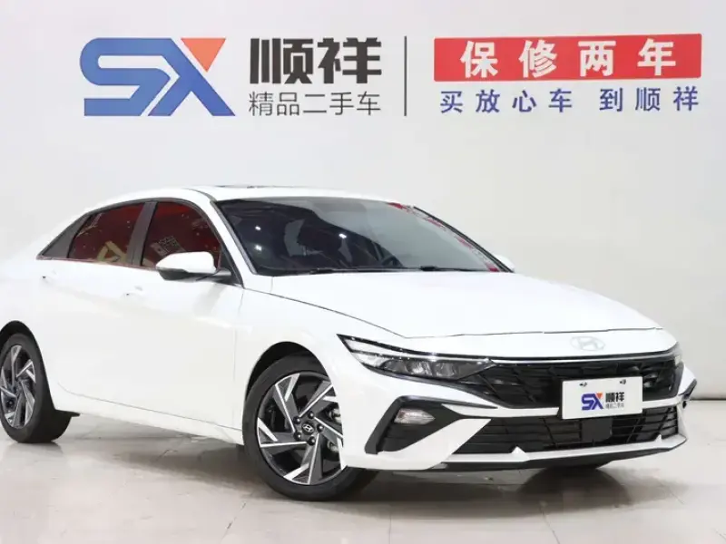 2023 Hyundai Elantra Plug-in Hybrid с пробегом 7 500 км