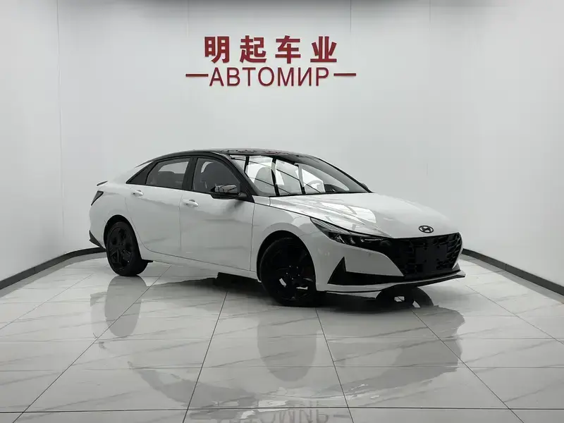 2022 Hyundai Elantra Plug-in Hybrid с пробегом 15 000 км