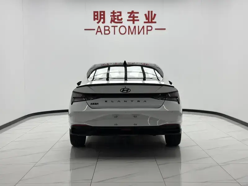 2022 Hyundai Elantra Plug-in Hybrid с пробегом 15 000 км