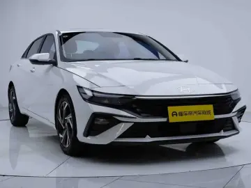 2023 Hyundai Elantra Plug-in Hybrid с пробегом 41 300 км
