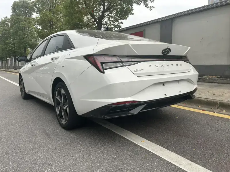 2021 Hyundai Elantra Plug-in Hybrid с пробегом 50 000 км