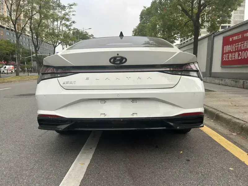 2021 Hyundai Elantra Plug-in Hybrid с пробегом 50 000 км