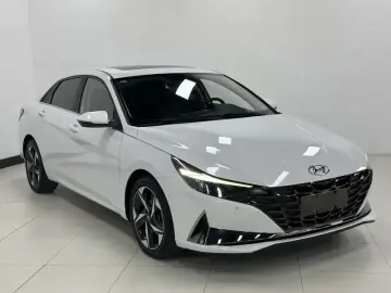 2022 Hyundai Elantra Plug-in Hybrid с пробегом 27 000 км