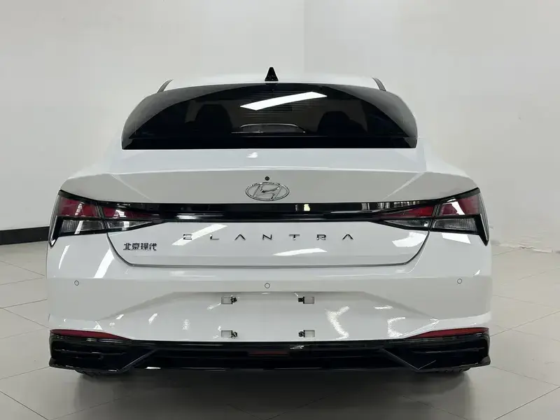 2022 Hyundai Elantra Plug-in Hybrid с пробегом 27 000 км
