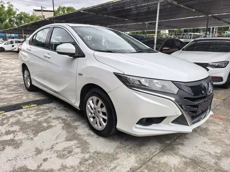 2017 Honda Gienia с пробегом 100 000 км