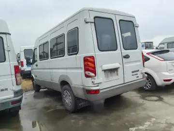 2013 Iveco Bodhi с пробегом 140 000 км