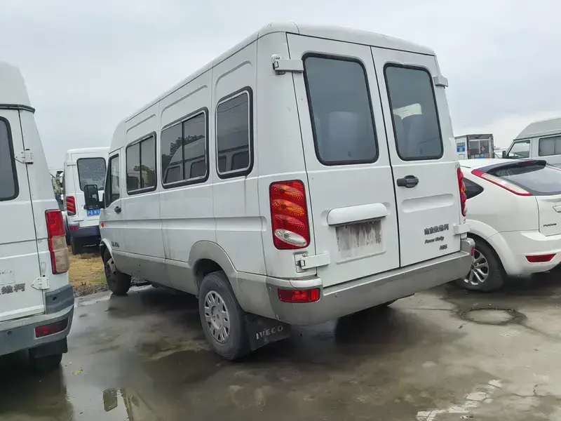 2013 Iveco Bodhi с пробегом 140 000 км