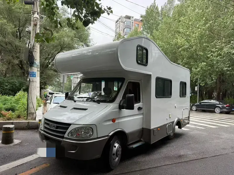 2011 Iveco Bodhi с пробегом 80 000 км