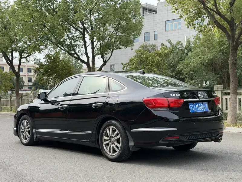 2015 Honda Spirior с пробегом 140 000 км