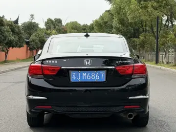2015 Honda Spirior с пробегом 140 000 км
