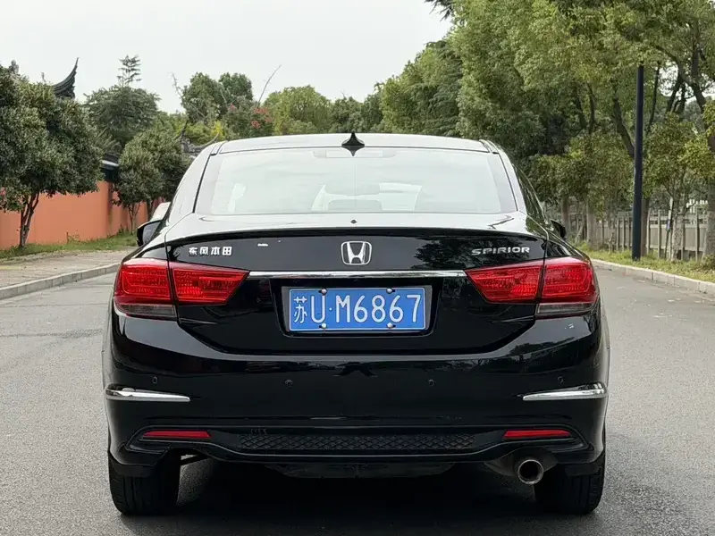 2015 Honda Spirior с пробегом 140 000 км