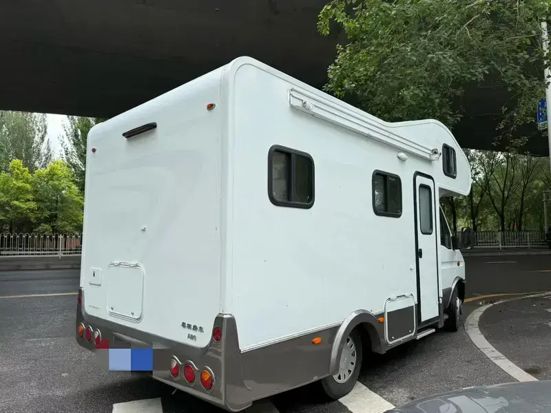 2011 Iveco Bodhi с пробегом 80 000 км