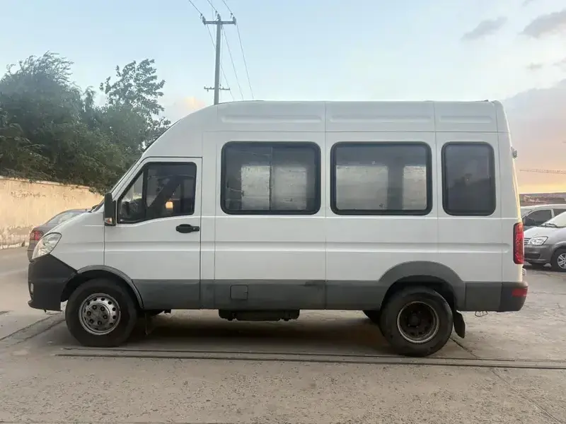 2017 Iveco Bodhi с пробегом 100 000 км