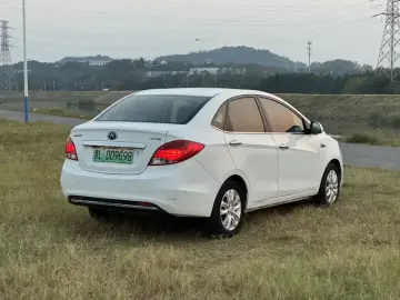 2015 JAC JAC iEV с пробегом 45 000 км