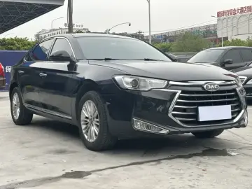 2017 JAC JAC Refine A60 с пробегом 70 000 км