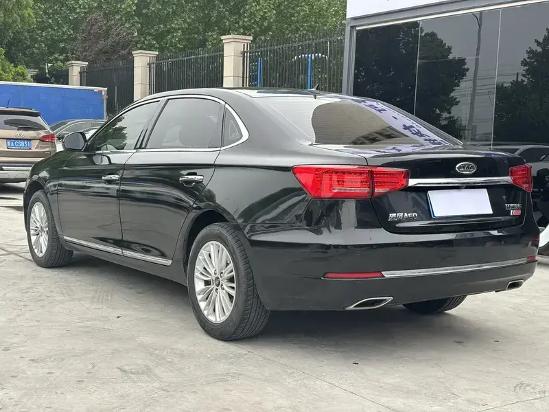 2017 JAC JAC Refine A60 с пробегом 70 000 км