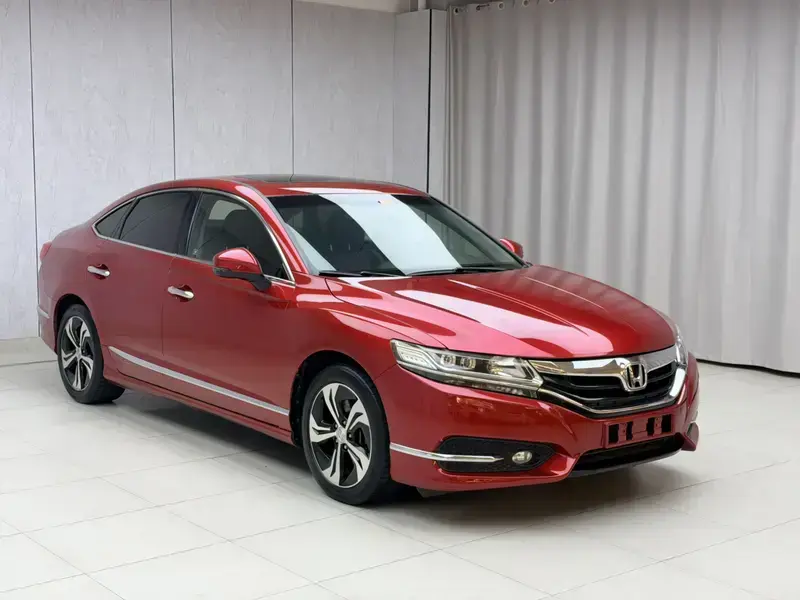 2015 Honda Spirior с пробегом 75 000 км