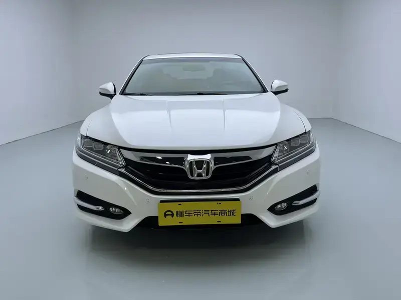 2015 Honda Spirior с пробегом 142 500 км